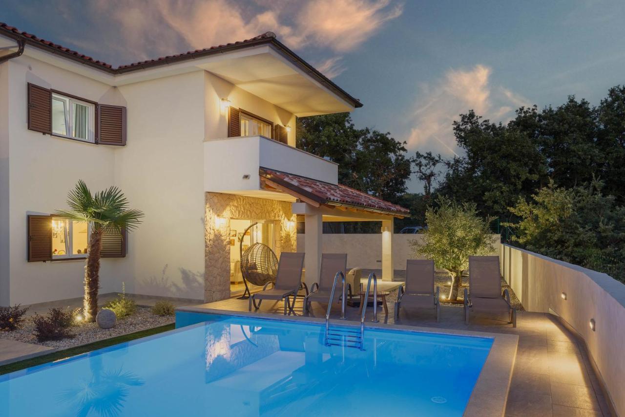 Villa Antonada Vrh  Exteriör bild
