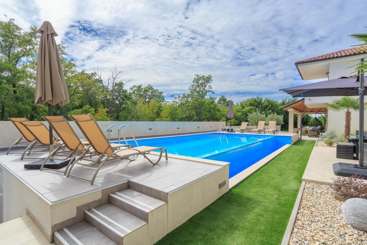 Villa Antonada Vrh  Exteriör bild