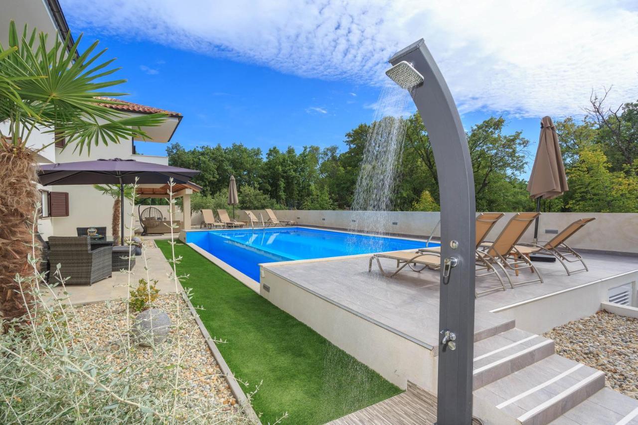 Villa Antonada Vrh  Exteriör bild