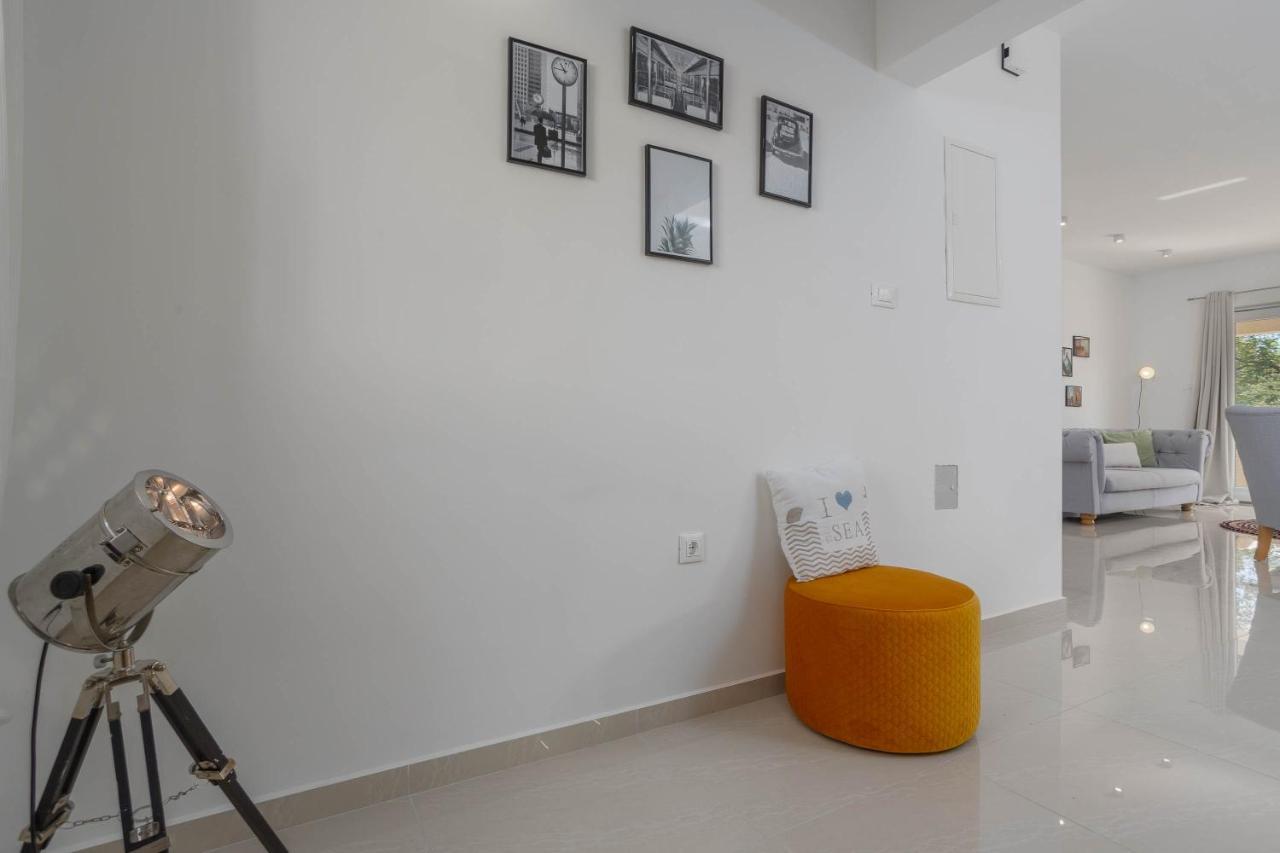 Villa Antonada Vrh  Exteriör bild
